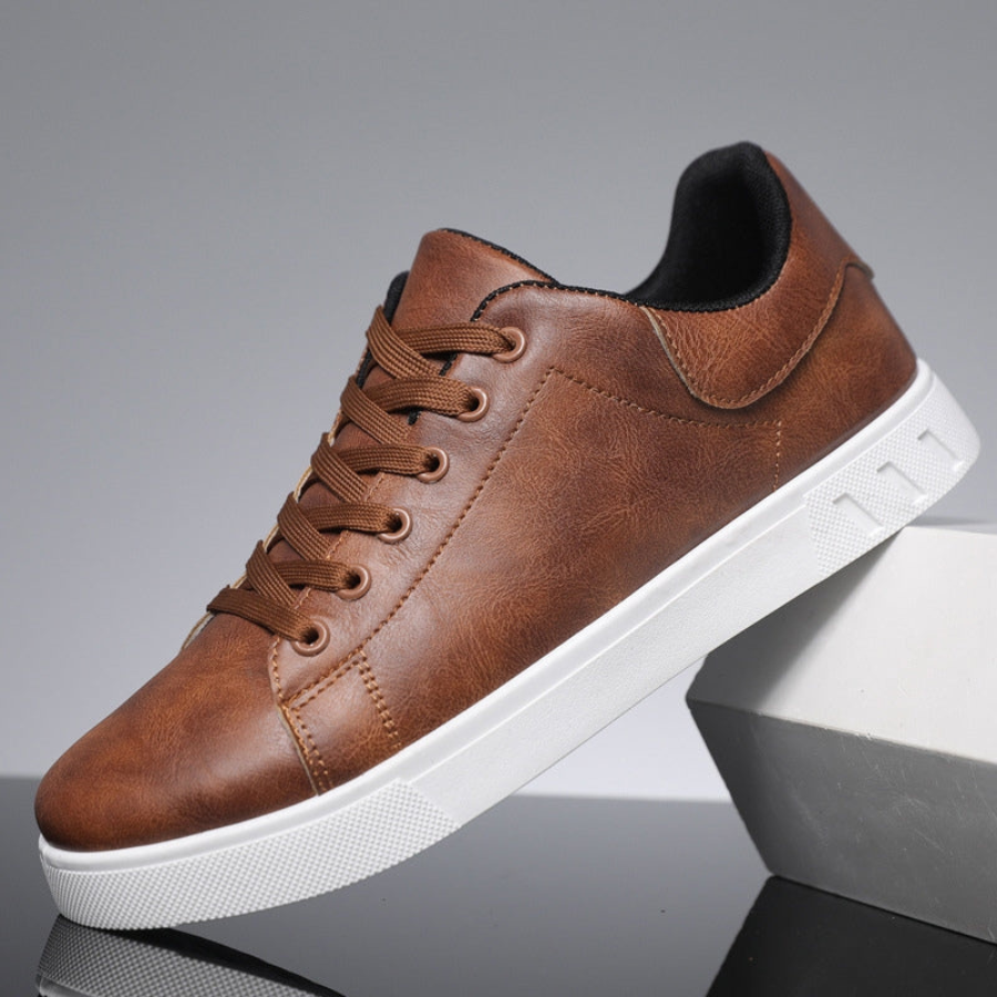 Casper - Classic Leather Low Top Sneakers 1