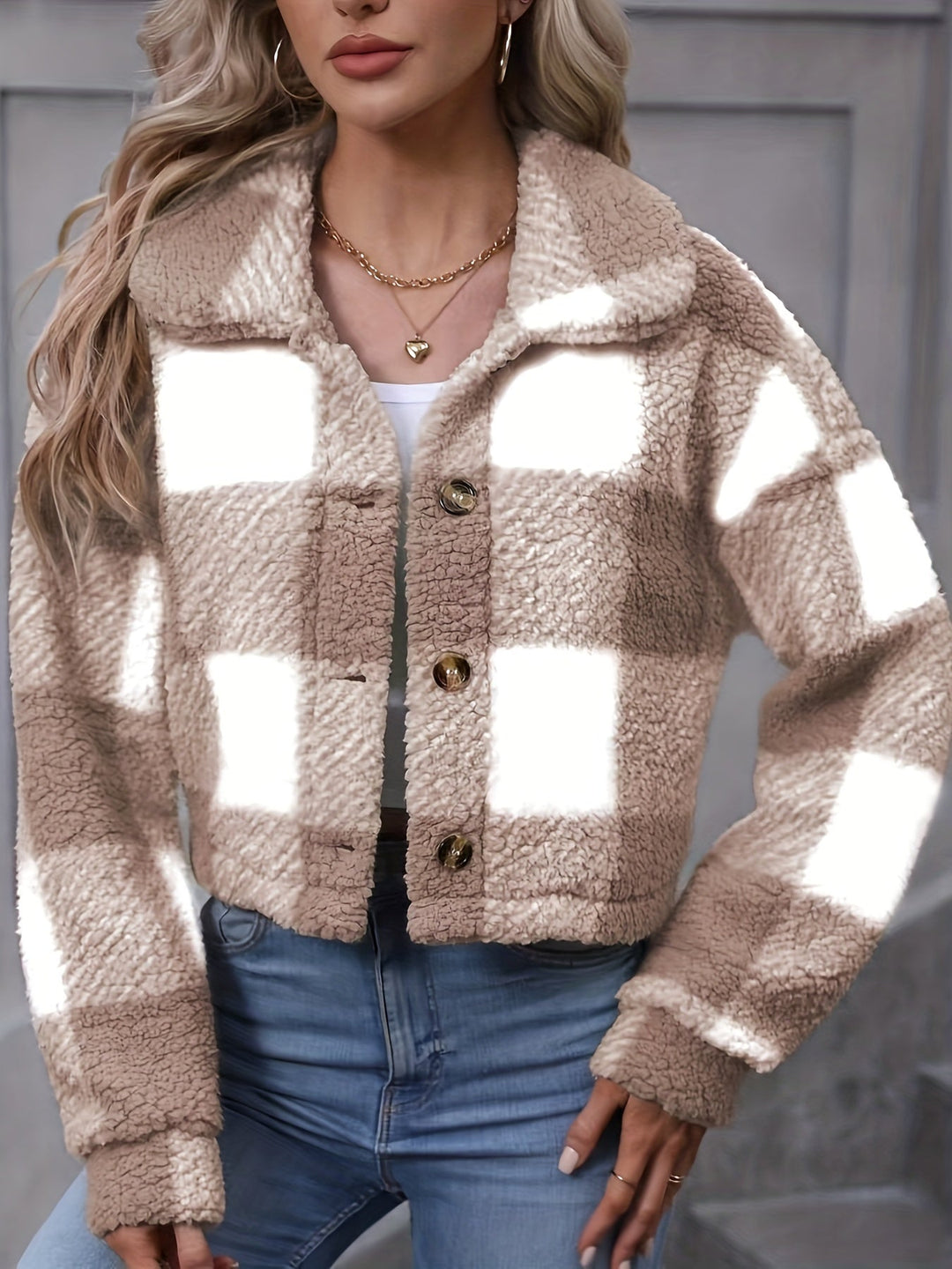 Jacomina | Women's Cropped Plaid Sherpa Teddy Jacket 11
