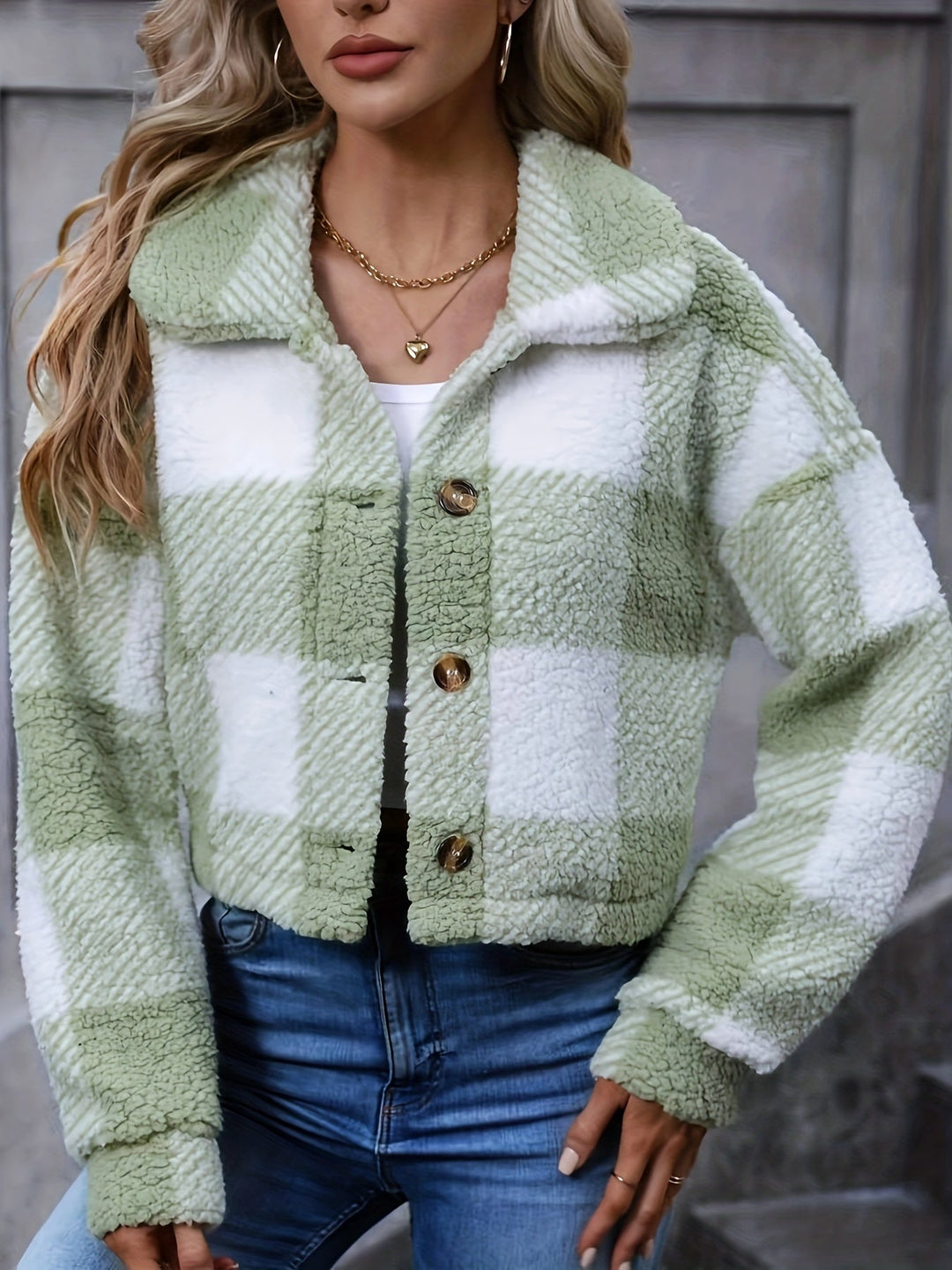 Jacomina | Women's Cropped Plaid Sherpa Teddy Jacket 4
