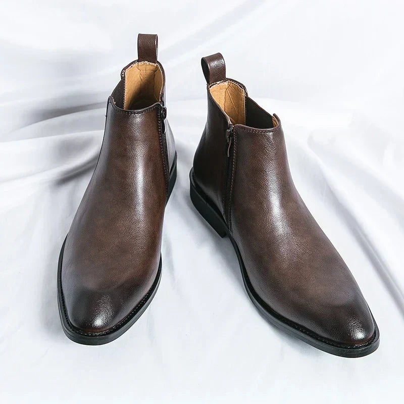 Jarrett - Pointed Toe Chelsea Boots 6