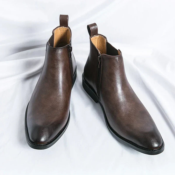 Jarrett - Pointed Toe Chelsea Boots 6