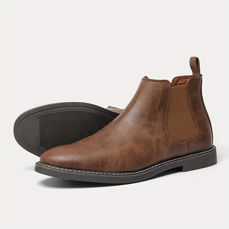 Lachlan - Matte Leather Chelsea Boots 1