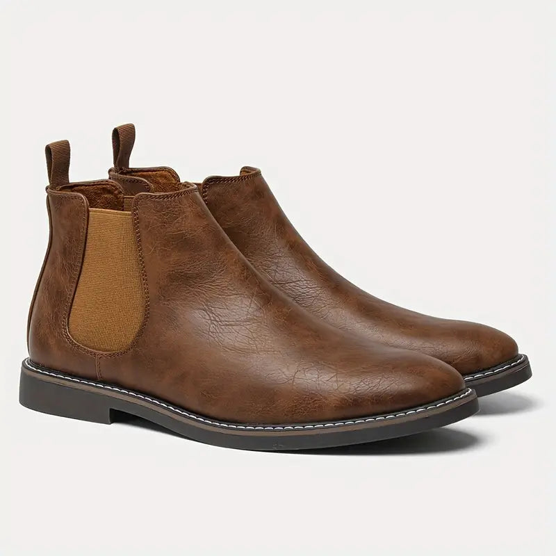 Lachlan - Matte Leather Chelsea Boots 3