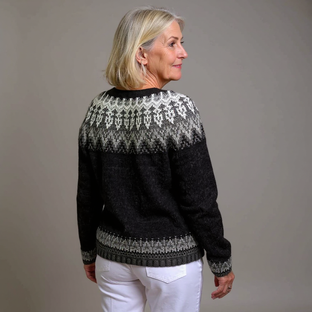 Saga - Vintage Snowflake Knit Cardigan 2